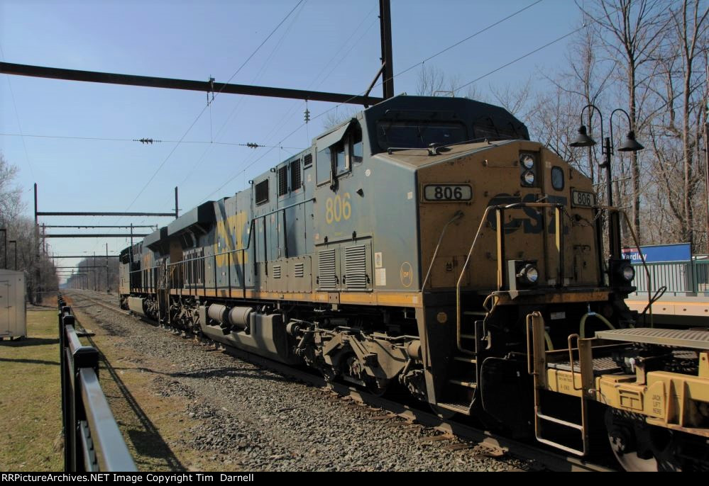 CSX 806 on I158